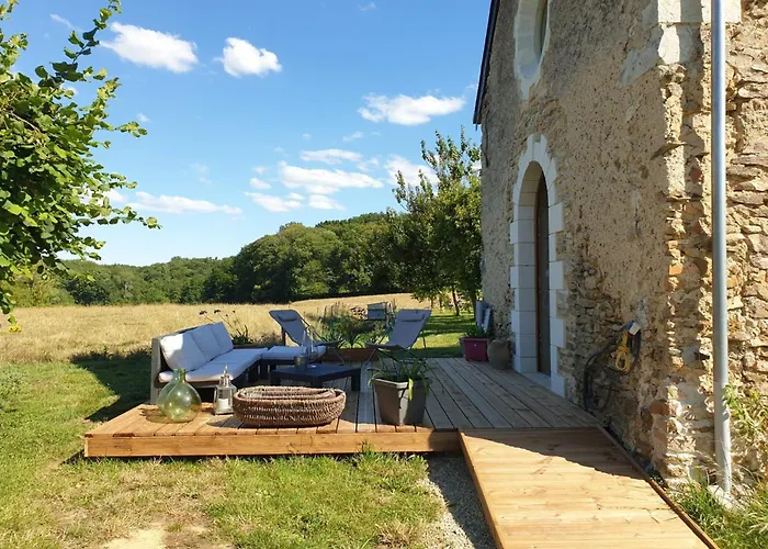 Pres De La Fleche, Adaptee Pmr, Animaux Admis, Petit-dejeuner Inclus - Fr-1-410-475 Bed & Breakfast Cre-sur-Loir