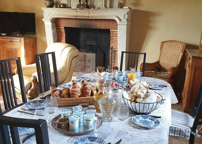 Pres De La Fleche, Adaptee Pmr, Animaux Admis, Petit-dejeuner Inclus - Fr-1-410-475 Bed & Breakfast Cre-sur-Loir