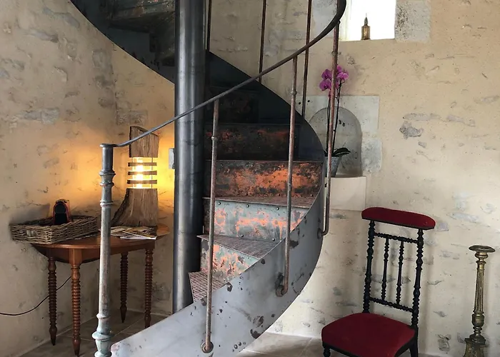 Pres De La Fleche, Adaptee Pmr, Animaux Admis, Petit-dejeuner Inclus - Fr-1-410-475 Bed & Breakfast